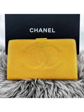 Chanel Wallet Coco Stitch Jumbo CC Logo Caviar Clasp